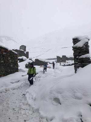 Non ci si stanca mai di sciare nello Svaneti (Georgia)