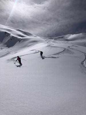Non ci si stanca mai di sciare nello Svaneti (Georgia)